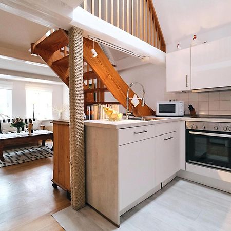 Hafenblick Ferienwohnung In Der Altstadt Mit Parkplatz 플렌스부르크 외부 사진
