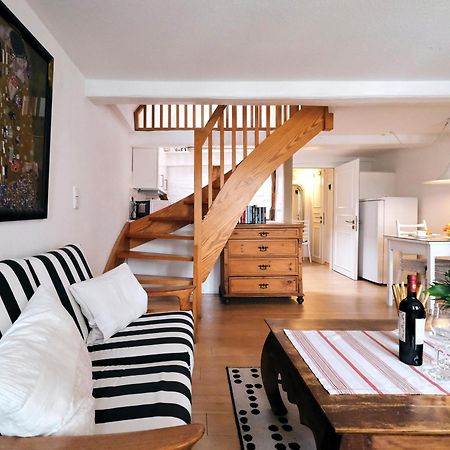 Hafenblick Ferienwohnung In Der Altstadt Mit Parkplatz 플렌스부르크 외부 사진